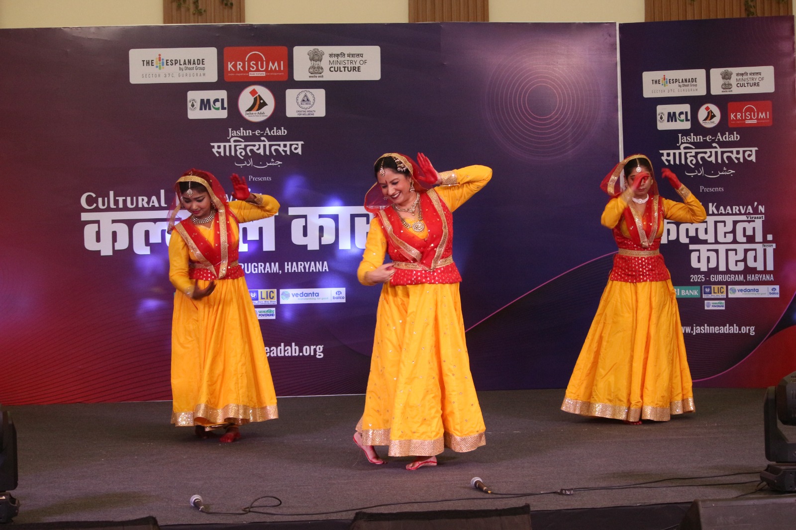 Jashn-e-Adab 2025: Where Rhythm, Rhyme, Dance, and Dialogue Wove a Tapestry of Literature 1 GrtWEbaWcAEu3YJ
