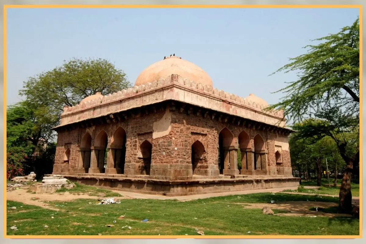 Barakhamba Tomb 2